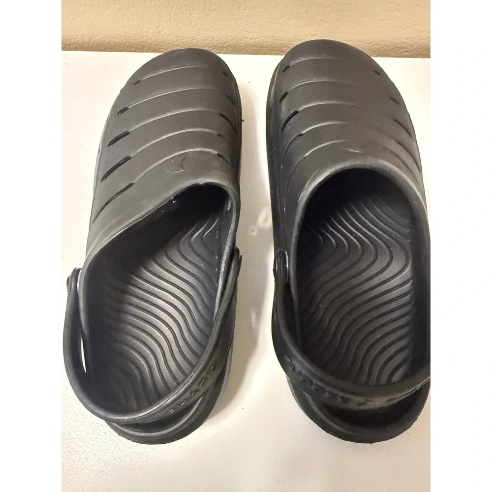 Rugged Shark Mens Black EVA Ventilated Slip On Clogs Shoes Size 4 Non-Marking